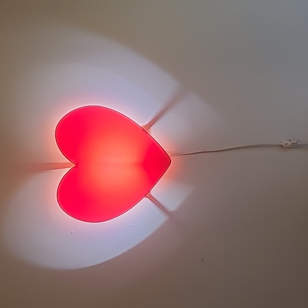 IKEA Smila Hjärta wall lamp. Soft mood light. Red heart - vintage 2000s design